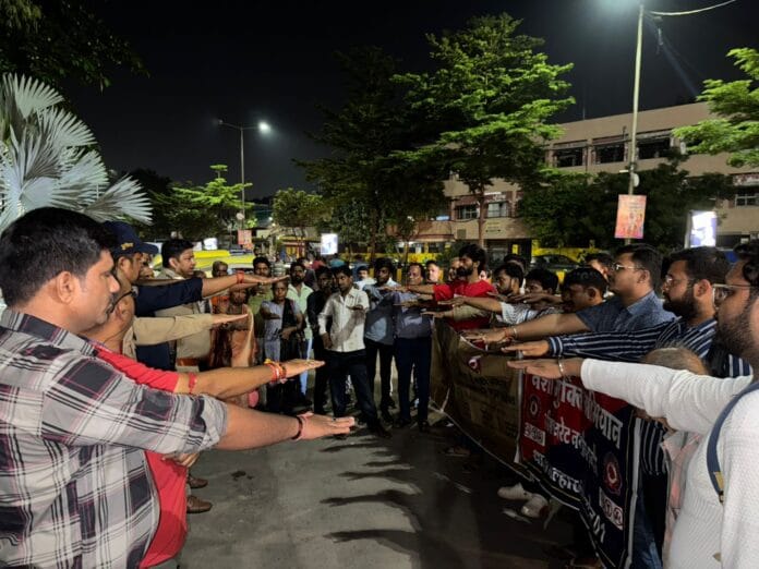 इंदौर में “नशे से दूरी है जरूरी” अभियान के तहत पुलिस और नगर सुरक्षा समिति ने ली नशामुक्ति की शपथ, शहरभर में हुआ जनजागरूकता का विस्तार